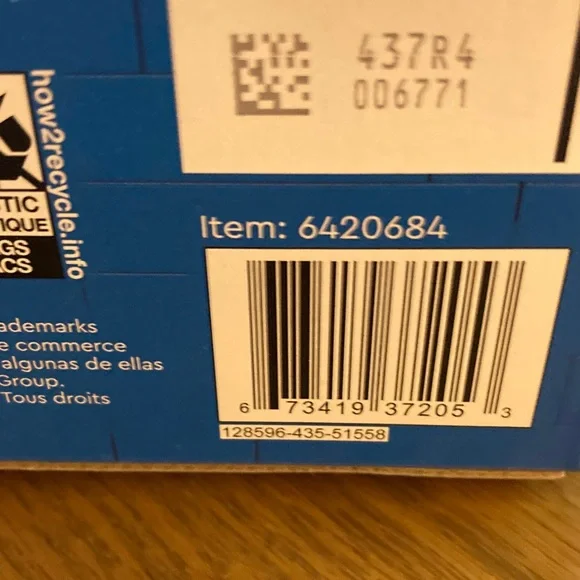 LEGO City Penguin Slushy Truck Set  Brand New in Box - Picture 3 of 9